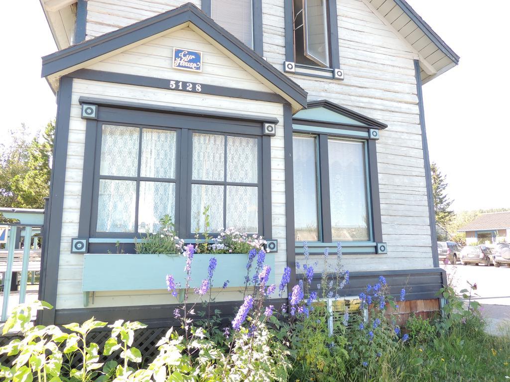 Historical Guest House Whitehorse Exterior photo